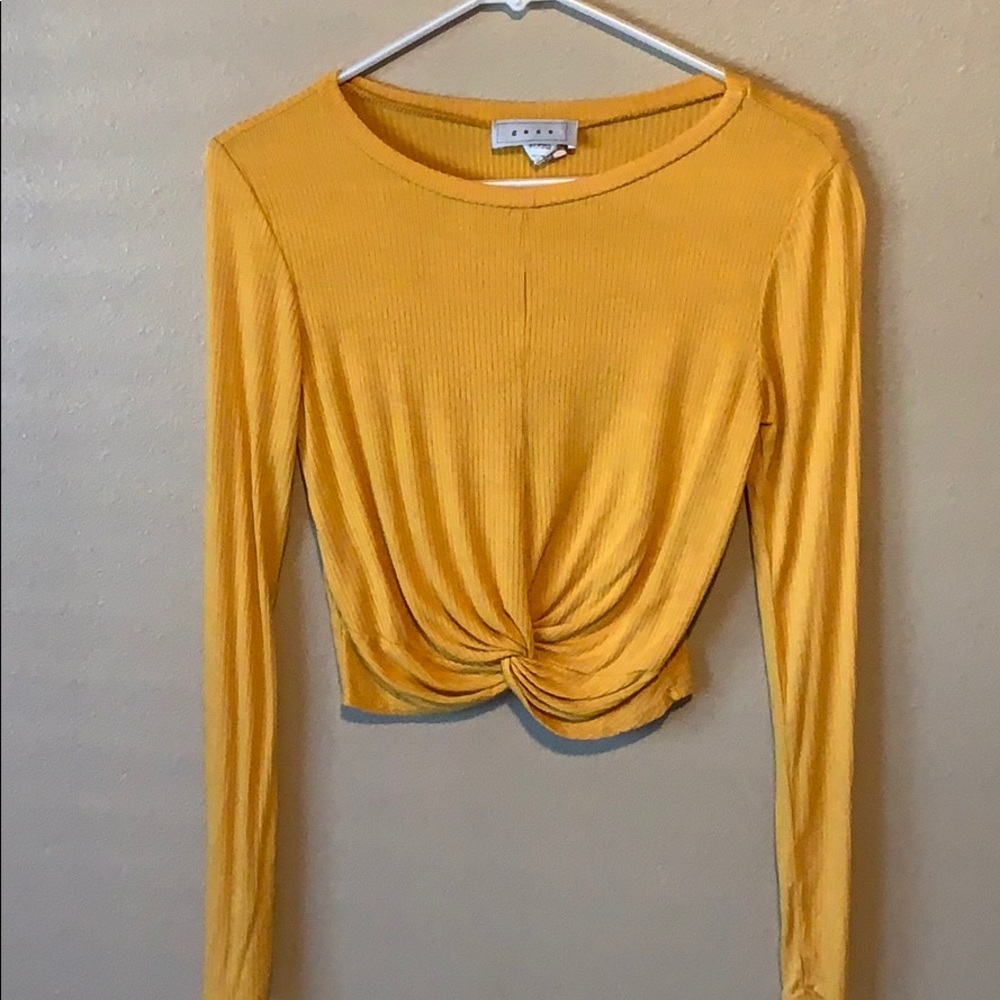 Long sleeve top